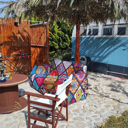 Cornelia Hippie Magic Bus Villa Kíssamos Exterior foto